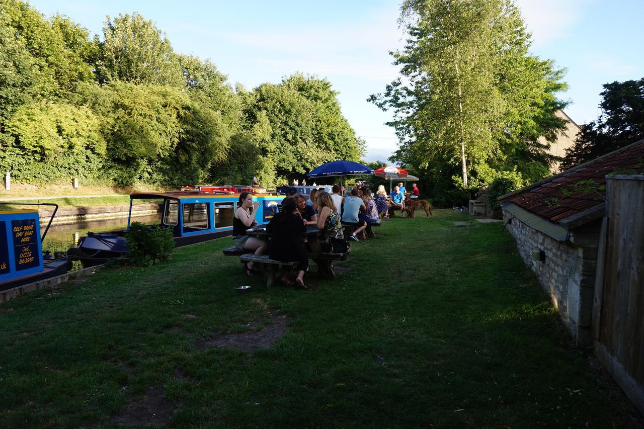 The Barge Inn Bradford-On-Avon Extérieur photo